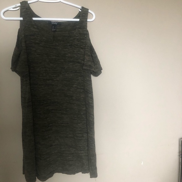 Off the shoulder dress - Picture 1 of 2